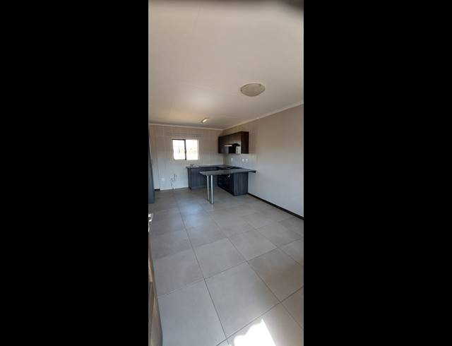 1 BEDROOM FLAT RENTED IN KENLEAF